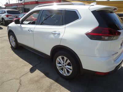 2018 Nissan Rogue S   - Photo 8 - Van Nuys, CA 91405
