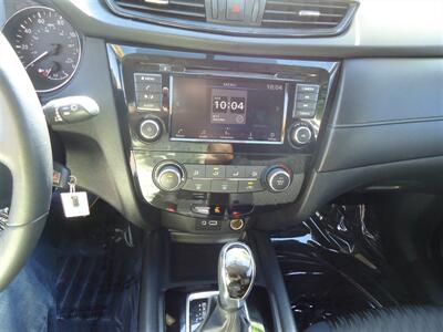 2018 Nissan Rogue S   - Photo 23 - Van Nuys, CA 91405