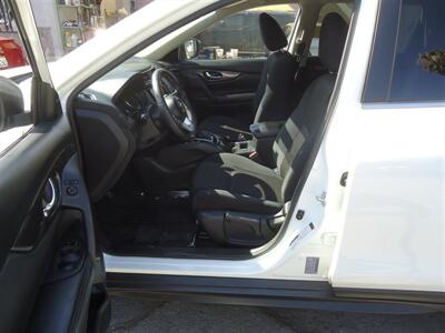 2018 Nissan Rogue S   - Photo 19 - Van Nuys, CA 91405