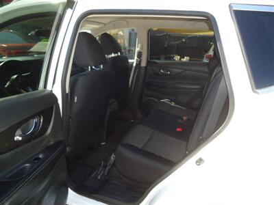 2018 Nissan Rogue S   - Photo 20 - Van Nuys, CA 91405