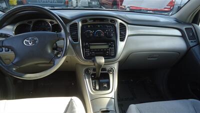 2003 Toyota Highlander - Photo 19 - Van Nuys, CA 91405