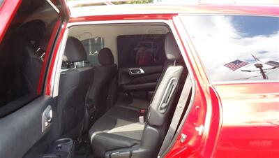 2020 Nissan Pathfinder SV   - Photo 18 - Van Nuys, CA 91405