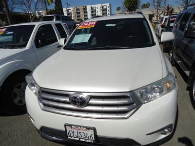 2013 Toyota Highlander Plus   - Photo 5 - Van Nuys, CA 91405