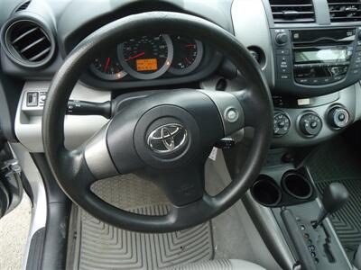 2010 Toyota RAV4 - Photo 21 - Van Nuys, CA 91405