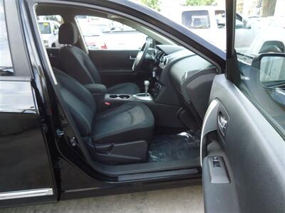 2013 Nissan Rogue S   - Photo 15 - Van Nuys, CA 91405