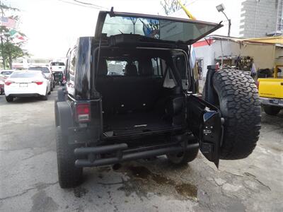 2014 Jeep Wrangler Rubicon   - Photo 11 - Van Nuys, CA 91405