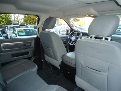 2015 RAM 1500   - Photo 12 - Van Nuys, CA 91405