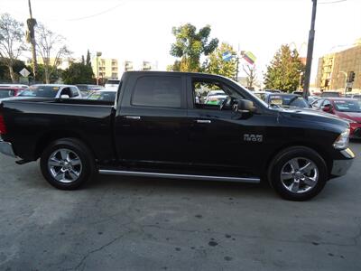 2015 RAM 1500   - Photo 3 - Van Nuys, CA 91405