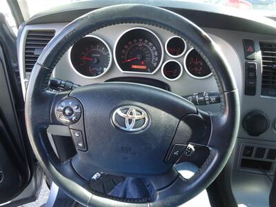 2013 Toyota Sequoia SR5   - Photo 21 - Van Nuys, CA 91405