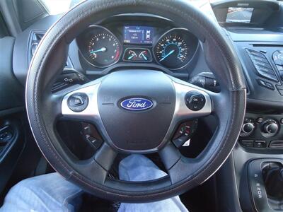 2014 Ford Escape S   - Photo 2 - Van Nuys, CA 91405