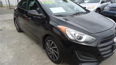 2016 Hyundai ELANTRA GT - Photo 3 - Van Nuys, CA 91405