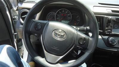 2016 Toyota RAV4 LE - Photo 21 - Van Nuys, CA 91405