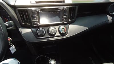 2016 Toyota RAV4 LE - Photo 22 - Van Nuys, CA 91405