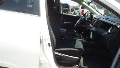 2016 Toyota RAV4 LE - Photo 13 - Van Nuys, CA 91405