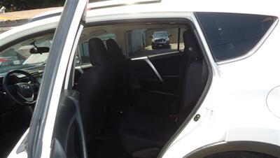 2016 Toyota RAV4 LE - Photo 19 - Van Nuys, CA 91405