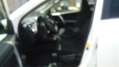 2016 Toyota RAV4 LE - Photo 18 - Van Nuys, CA 91405