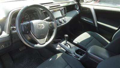 2016 Toyota RAV4 LE - Photo 17 - Van Nuys, CA 91405