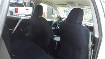 2016 Toyota RAV4 LE - Photo 11 - Van Nuys, CA 91405
