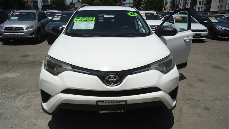 2016 Toyota RAV4 LE   - Photo 1 - Van Nuys, CA 91405