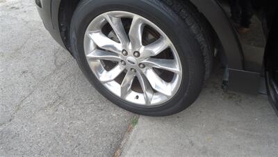 2012 Ford Explorer Limited - Photo 29 - Van Nuys, CA 91405