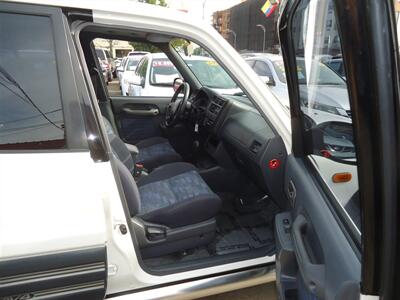 1997 Toyota RAV4   - Photo 13 - Van Nuys, CA 91405