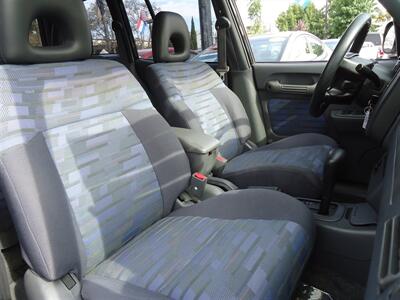 1997 Toyota RAV4   - Photo 14 - Van Nuys, CA 91405