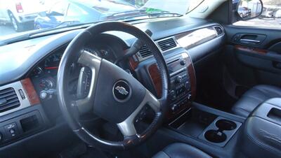 2013 Chevrolet Suburban LT - Photo 19 - Van Nuys, CA 91405