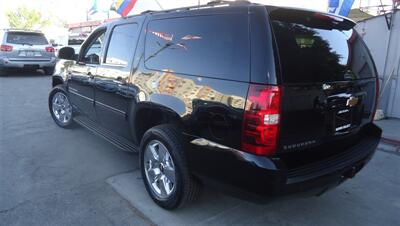 2013 Chevrolet Suburban LT - Photo 7 - Van Nuys, CA 91405