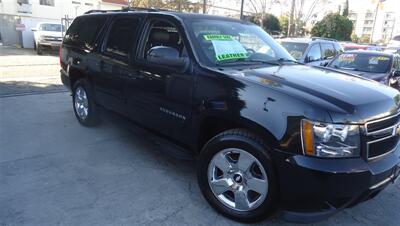 2013 Chevrolet Suburban LT - Photo 2 - Van Nuys, CA 91405