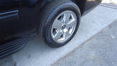 2013 Chevrolet Suburban LT - Photo 25 - Van Nuys, CA 91405