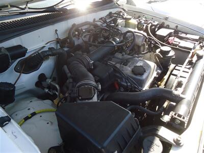 1999 Toyota Tacoma   - Photo 26 - Van Nuys, CA 91405