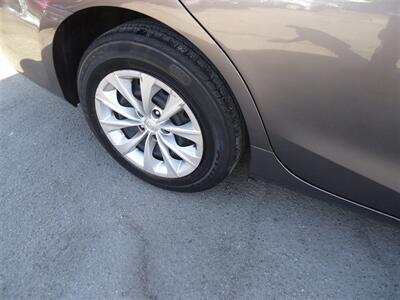 2015 Toyota Camry LE   - Photo 26 - Van Nuys, CA 91405