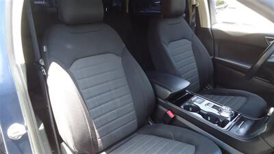 2019 Ford Edge SE - Photo 15 - Van Nuys, CA 91405