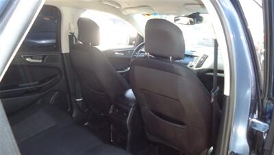 2019 Ford Edge SE - Photo 13 - Van Nuys, CA 91405