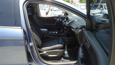 2019 Ford Edge SE - Photo 14 - Van Nuys, CA 91405