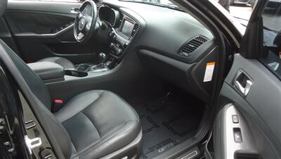 2016 Kia Optima Hybrid EX - Photo 12 - Van Nuys, CA 91405
