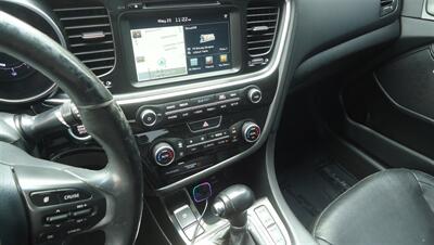 2016 Kia Optima Hybrid EX - Photo 8 - Van Nuys, CA 91405