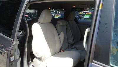 2012 Toyota Sienna LE 8-Passenger - Photo 11 - Van Nuys, CA 91405