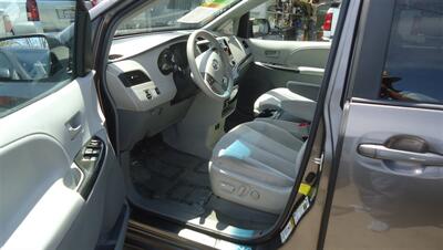 2012 Toyota Sienna LE 8-Passenger - Photo 18 - Van Nuys, CA 91405