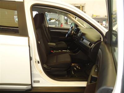 2016 Mitsubishi Outlander SE   - Photo 15 - Van Nuys, CA 91405