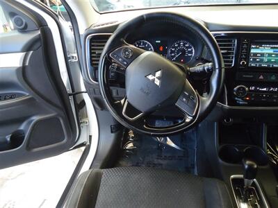 2016 Mitsubishi Outlander SE   - Photo 20 - Van Nuys, CA 91405