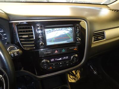 2016 Mitsubishi Outlander SE   - Photo 19 - Van Nuys, CA 91405