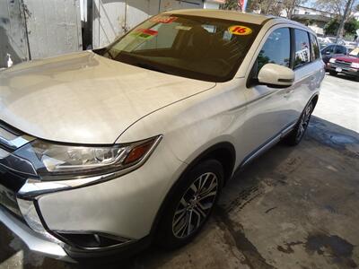 2016 Mitsubishi Outlander SE   - Photo 6 - Van Nuys, CA 91405
