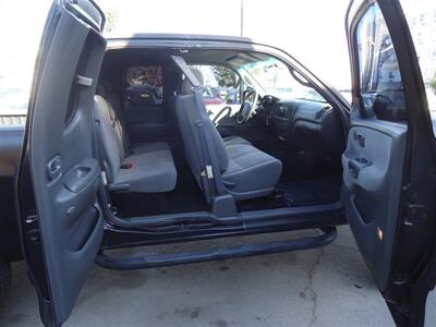 2005 Toyota Tundra SR5   - Photo 12 - Van Nuys, CA 91405