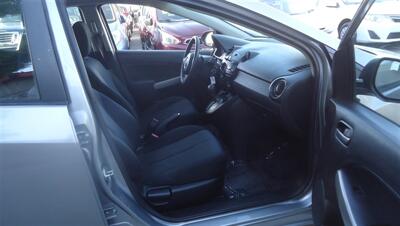 2014 Mazda Mazda2 Sport - Photo 11 - Van Nuys, CA 91405
