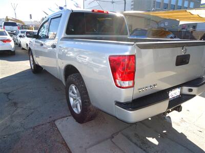 2013 Nissan Titan S   - Photo 4 - Van Nuys, CA 91405