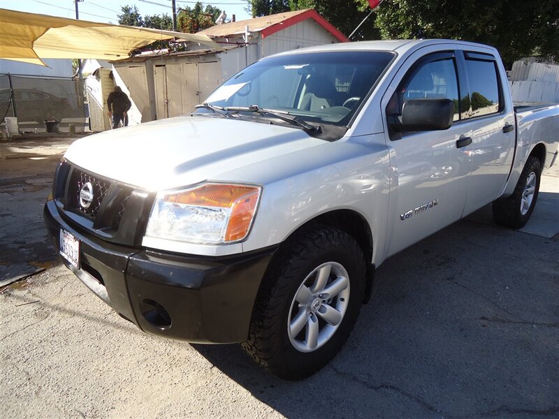 2013 Nissan Titan S   - Photo 1 - Van Nuys, CA 91405