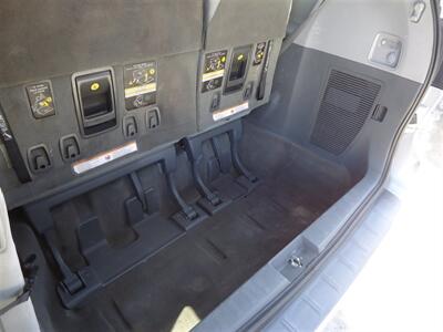 2015 Toyota Sienna LE Mobility 7-Passen   - Photo 11 - Van Nuys, CA 91405