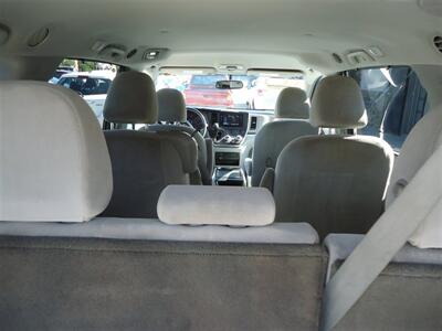2015 Toyota Sienna LE Mobility 7-Passen   - Photo 13 - Van Nuys, CA 91405