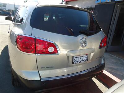 2011 Buick Enclave CXL-1   - Photo 8 - Van Nuys, CA 91405